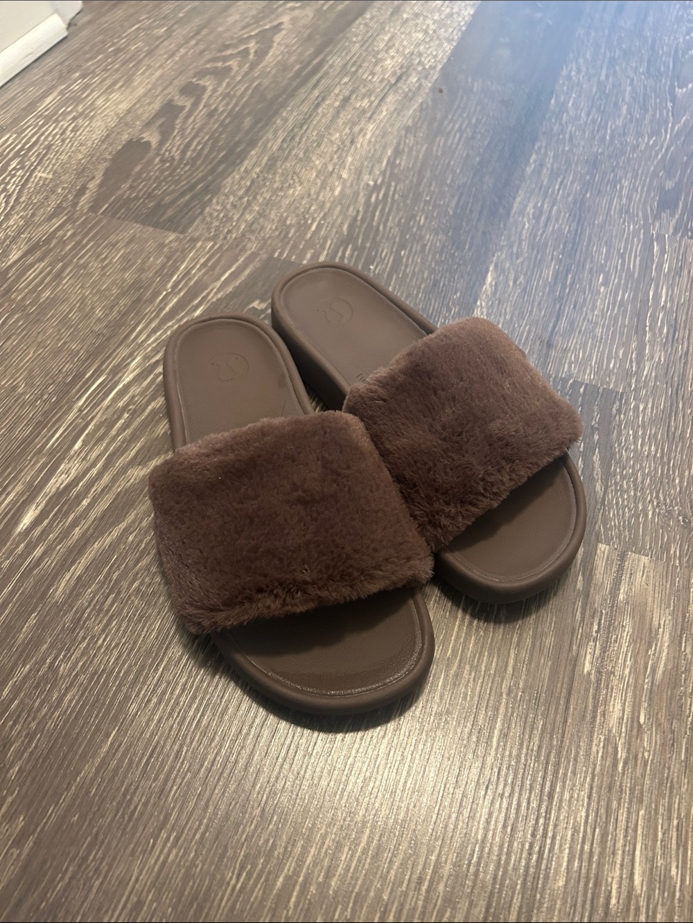 lululemon athletica Kids Brown Fuzzy Slide Sandals
